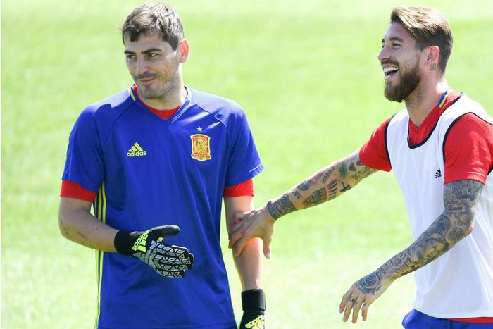 ___5433300___https:______static.pulse.com.gh___webservice___escenic___binary___5433300___2016___8___30___0___ramos-and-casilla-cropped_z4ihafcxn2kp11evqnz7re9gy