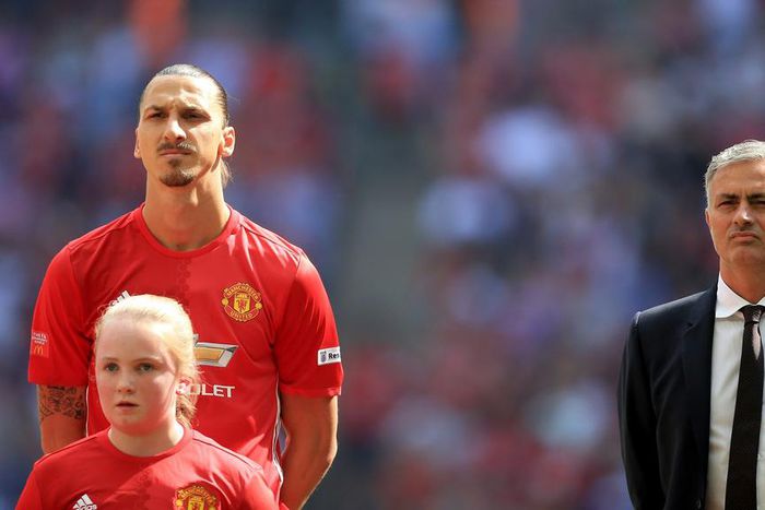 ___5472162___https:______static.pulse.com.gh___webservice___escenic___binary___5472162___2016___9___9___10___ibrahimovicmourinho-cropped_1hudnvt68updt13gxt6erhvcz0_1