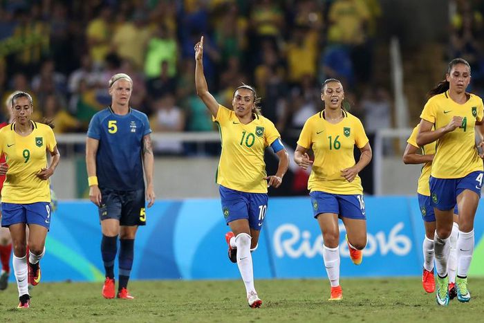 ___5349900___https:______static.pulse.com.gh___webservice___escenic___binary___5349900___2016___8___7___14___marta-cropped_ynrdtvpcmgc81lhh3hupyne82