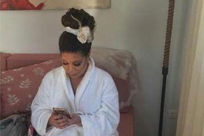 1st photo of actress getting ready for her wedding