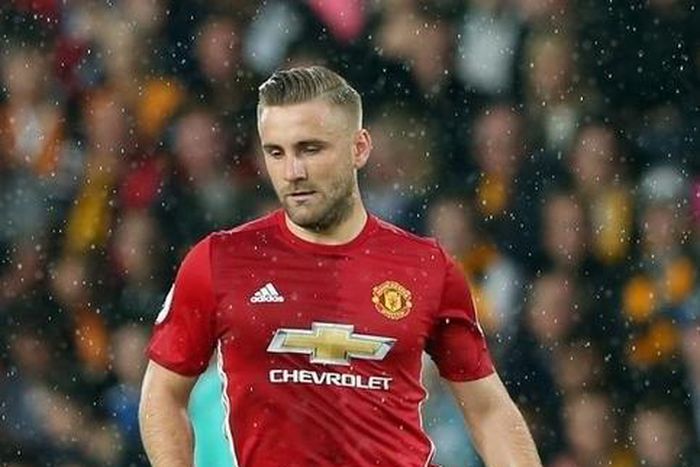 Shaw buries hatchet with Mourinho over high salary remark