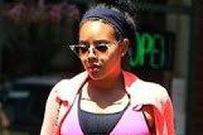 Angela Simmons steps out for doctor's appointment