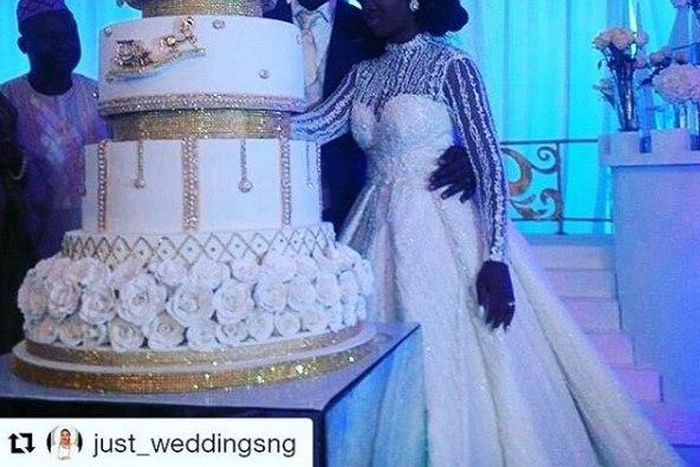 Details of Kunbirella's royal wedding cake