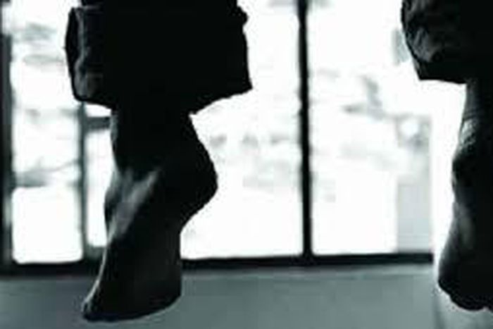 Indian politician hangs himself from ceiling fan