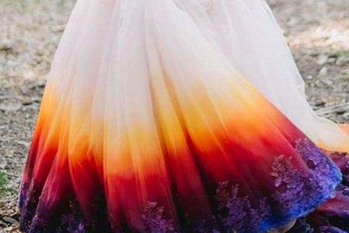 This Bride dyed her wedding dress impressively