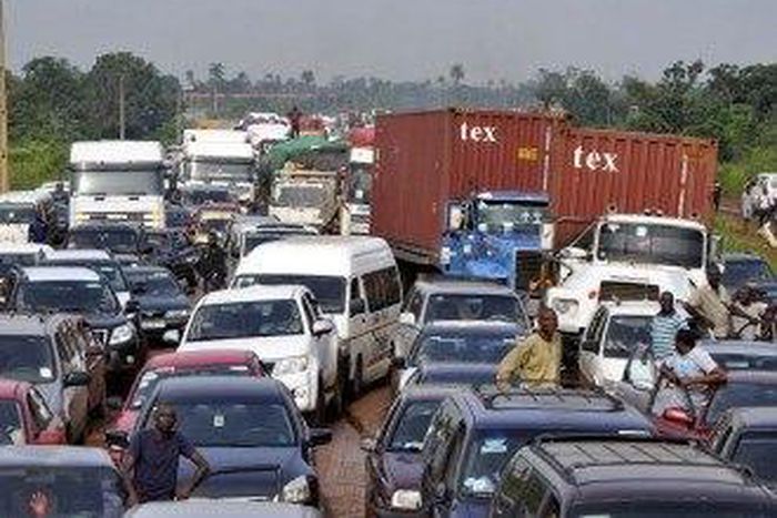 FRSC comes up with 2 smart ways to stop traffic
