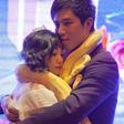Wu Jianfeng and Jiang Xue exchange pythons during wedding ceremony