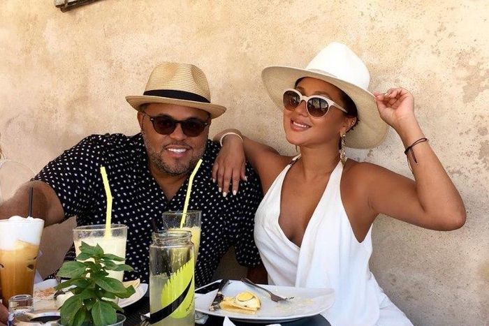 Gospel singer proposes to fiancé in Paris