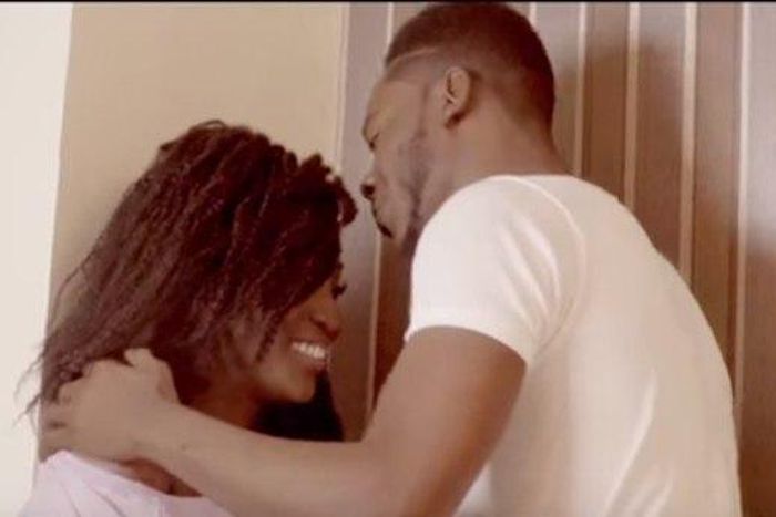 Aramide - 'Love me' ft Adekunle Gold