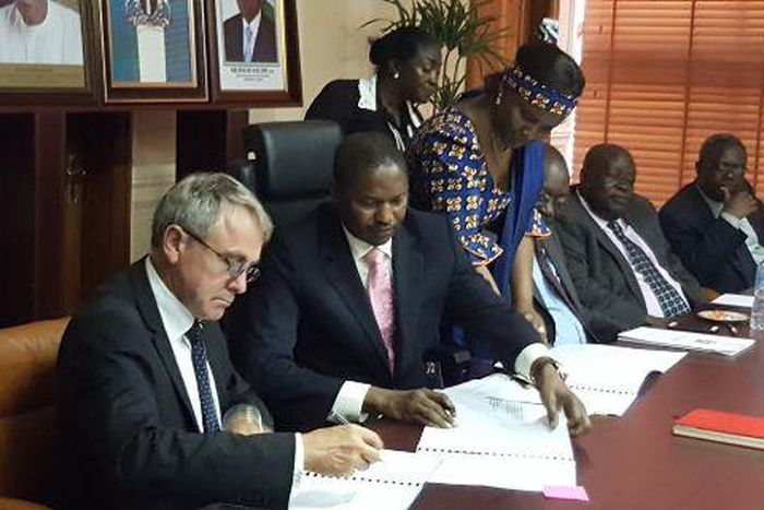 Nigeria, UK sign MoU for return of looted assets