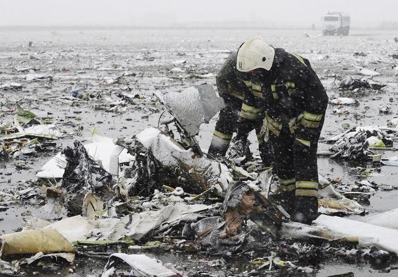 Pilot and passenger missing after tragic US plane crash