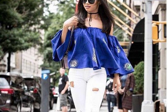 Toke Makinwa sports a cold shoulder trend