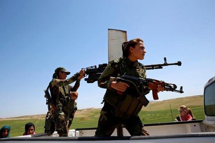 Yazidi women fight Islamic State