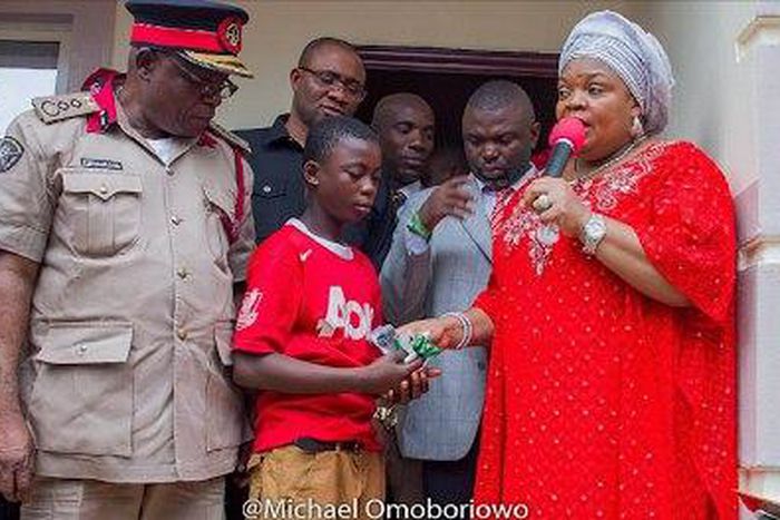 Mrs Nneoma Rochas-Okorocha gifts orphaned boy with fully furnished two bedroom bungalow