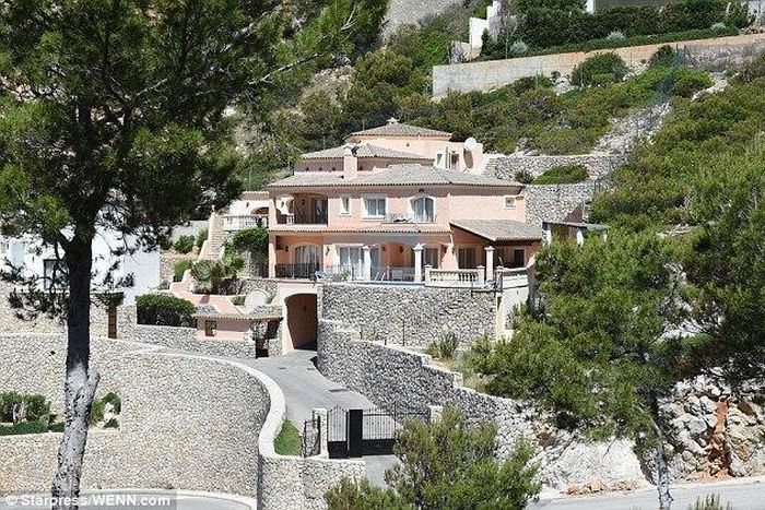 Brad Pitt and Angelina Jolie's luxury Majorcan villa