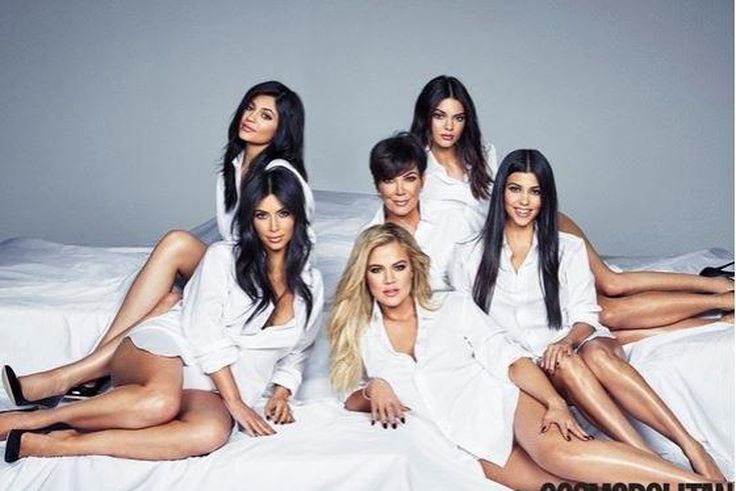 The Kardashian-Jenner clan make Cosmopolitan magazine's November 2015 isuue