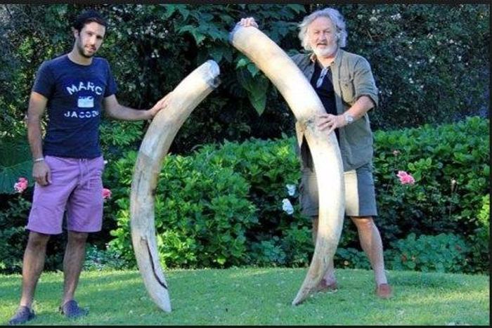 Zimbabwe ranger kills Italian father and son in wildlife park