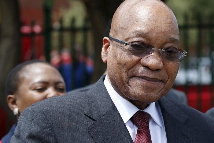South Africa's President Jacob Zuma is pictured during his visit to the Lodewyk P. Spies Old Age Home in Eersterust, Pretoria, December 15, 2015. REUTERS/Siphiwe Sibeko