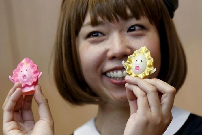 Japanese court rules vagina figurines "pop art", not obscenity