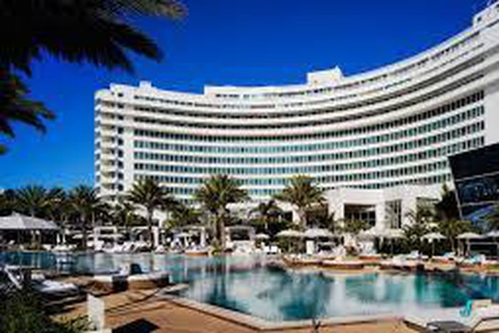 ___4880210___https:______static.pulse.com.gh___webservice___escenic___binary___4880210___2016___4___4___16___Fontainbleau+Miami+Beach