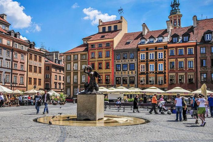 ___4946392___https:______static.pulse.com.gh___webservice___escenic___binary___4946392___2016___4___21___19___Poland