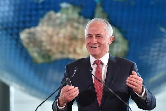 Australian PM leaves door open to sending refugees to New Zealand