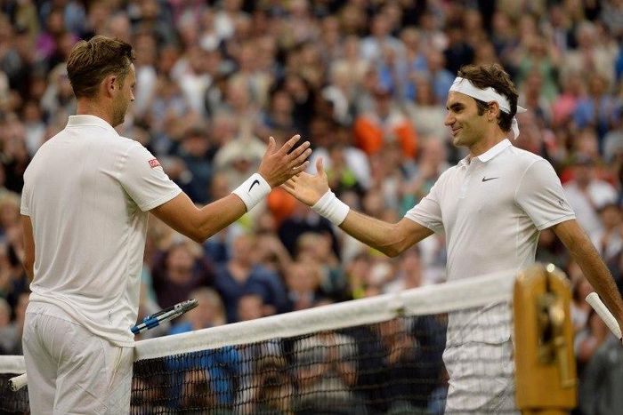 Federer plays cameo role to end Willis fairytale