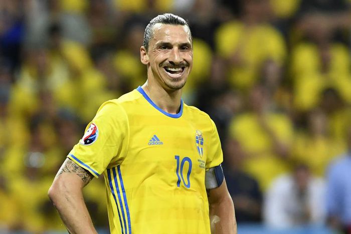 ___5182894___https:______static.pulse.com.gh___webservice___escenic___binary___5182894___2016___6___23___3___ibrahimovic-cropped_18lffzc8wi7nv1gf31bebj8jwu