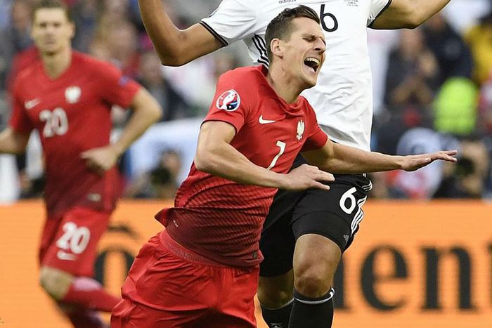 ___5159437___https:______static.pulse.com.gh___webservice___escenic___binary___5159437___2016___6___17___1___arkadiuszmilikcropped_syah26bthngd1uzdha9pzoffu