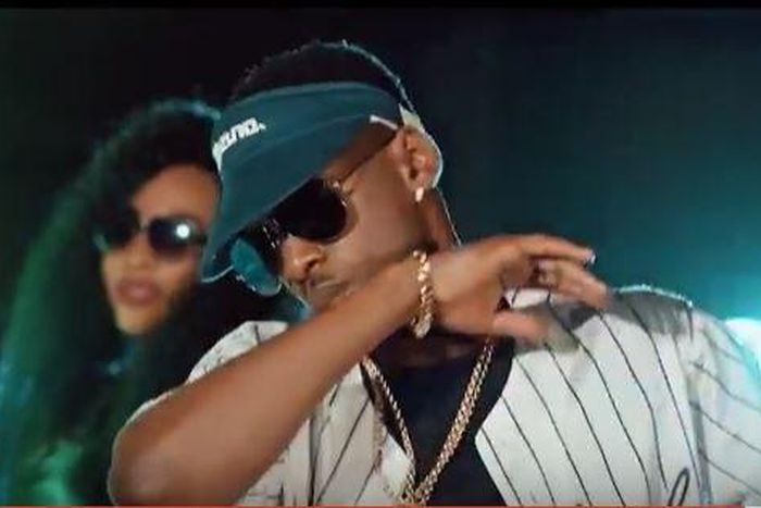 Dolondolo - Christian Lobatan video ft Orezi