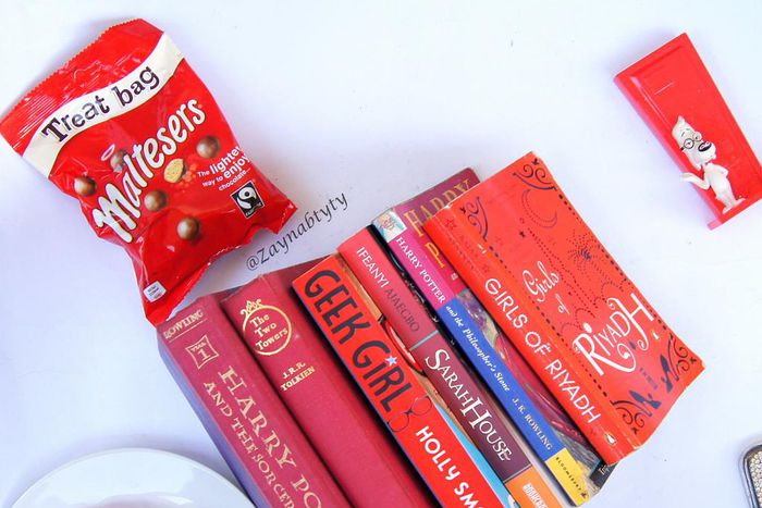 10 Instagrams that perfectly capture your addiction to books