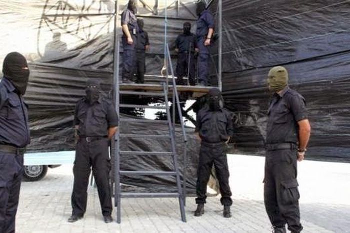Hamas to carry out five executions in front of mass media