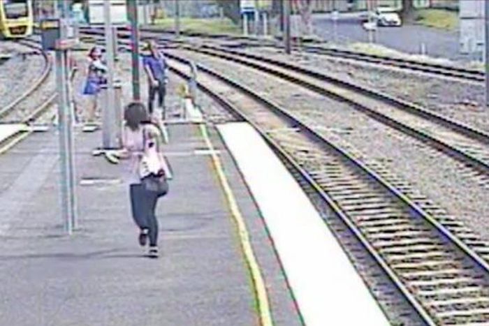 Teenager goes viral after stopping train to save her pet bird