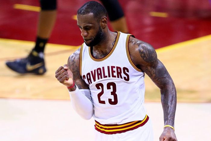 ___5159773___https:______static.pulse.com.gh___webservice___escenic___binary___5159773___2016___6___17___12___lebronjames-cropped_183xcwyf5rwhr1nt7y7mqd4tw8_2