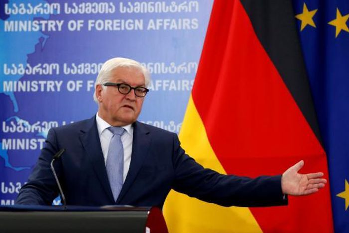 German foreign minister urges more ties between police, spy agencies