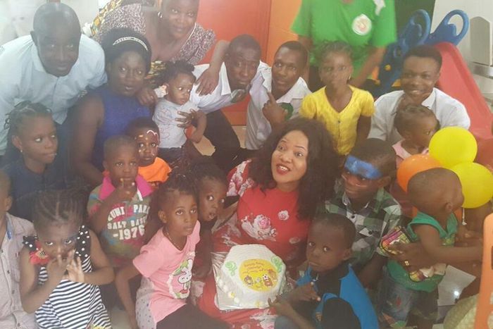 Toyin Aimakhu parties with orphanage kids during children’s day visit