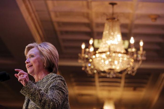 Clinton's joke with NYC mayor criticized as insulting black people