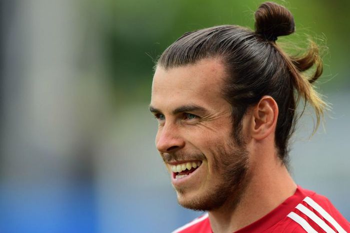 ___5156564___https:______static.pulse.com.gh___webservice___escenic___binary___5156564___2016___6___16___17___garethbale-cropped_159u270nibxm91ovgvkjn2l85k_1