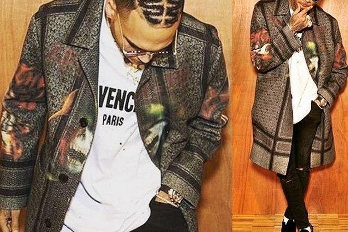 Chris Brown in new photos