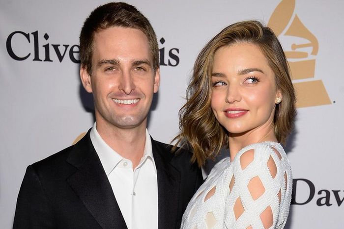 ___5287739___https:______static.pulse.com.gh___webservice___escenic___binary___5287739___2016___7___20___20___miranda-kerr-couples-up-with-snapchat-ceo-evan-spiegel-