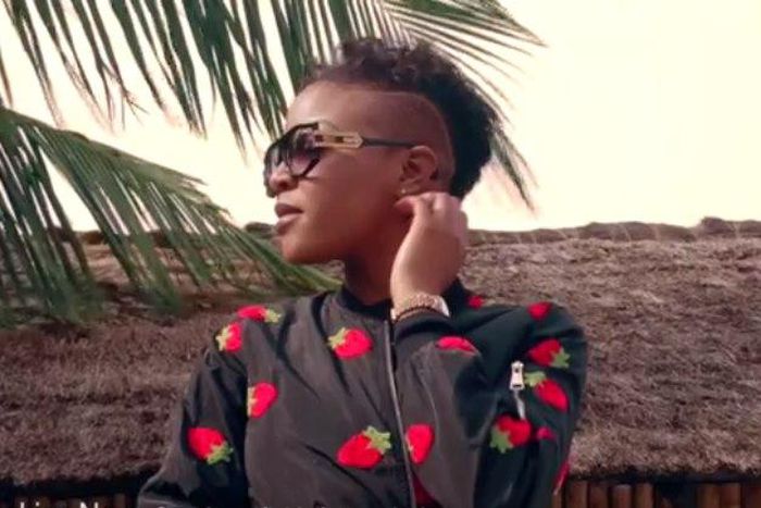 Lola OJ styles bomber jacket in four ways