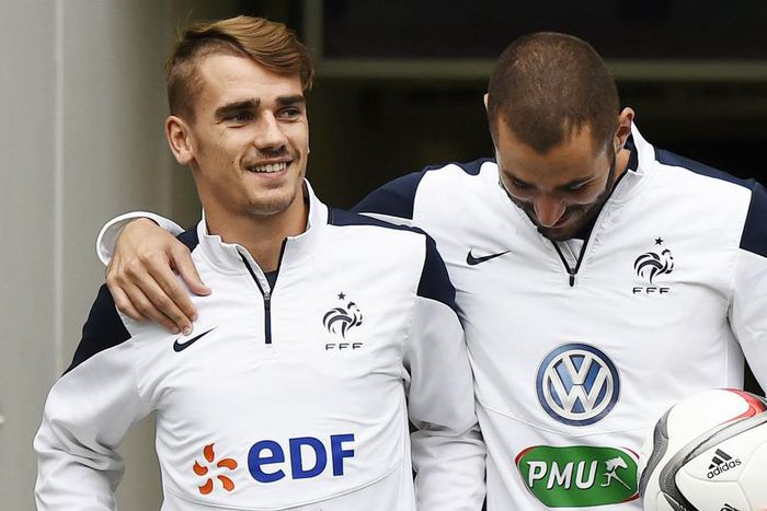 ___4918073___https:______static.pulse.com.gh___webservice___escenic___binary___4918073___2016___4___21___17___antoinegriezmannkarim-benzema-cropped_4r9xeg67mfjb12r3zmvjxy9u4_2