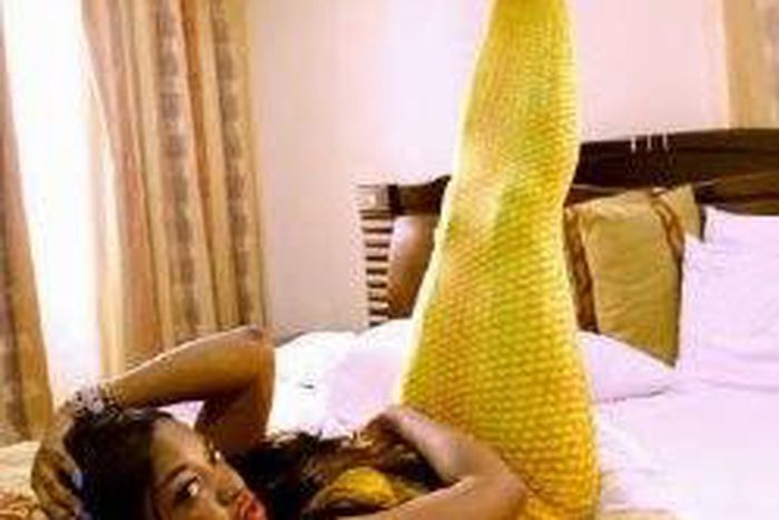 Mammy water girl scams 3 young men