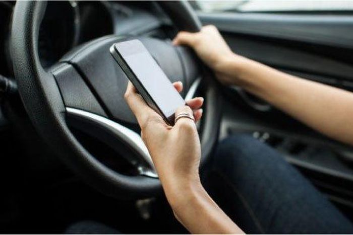 the use of mobile phones is a traffic offence