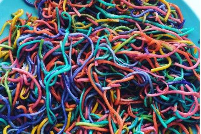 Multicolour spaghetti