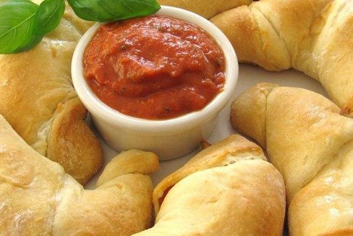 ___5096417___https:______static.pulse.com.gh___webservice___escenic___binary___5096417___2016___5___31___17___pizza+moons