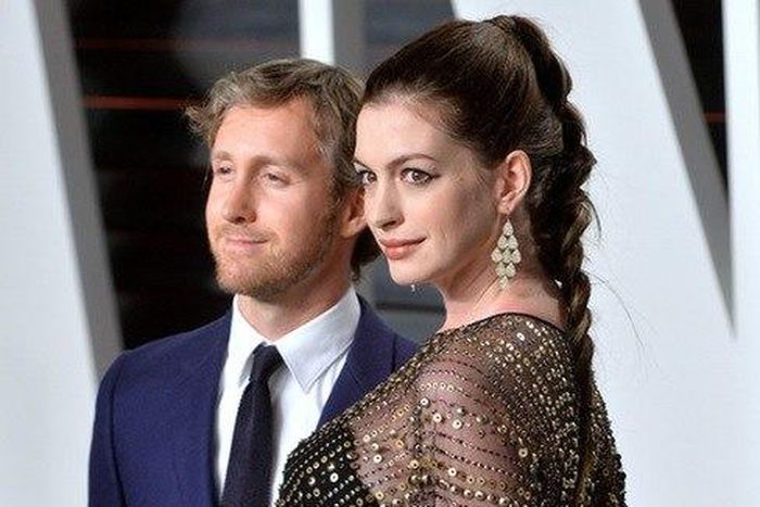 Anne Hathaway, husband welcome son