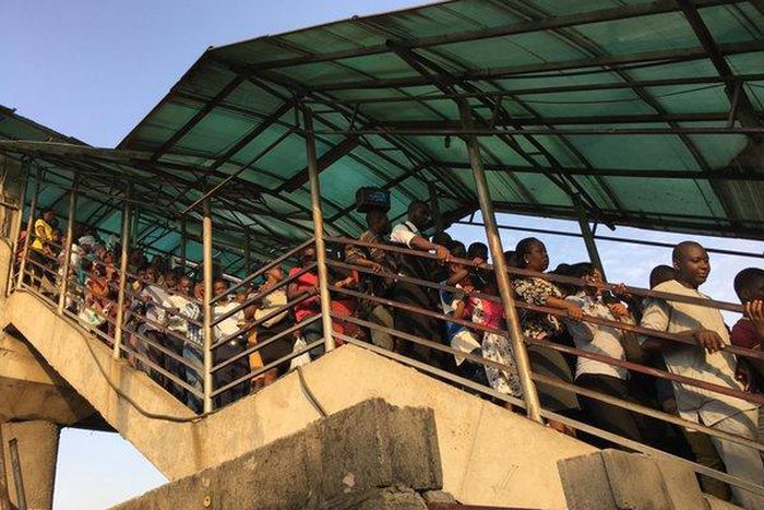 Lagosians forced to use the pedestrian bridge