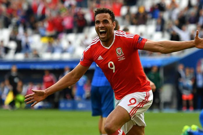 ___5141977___https:______static.pulse.com.gh___webservice___escenic___binary___5141977___2016___7___6___11___halrobson-kanu-cropped_iqaqeuzdrrpdzfxnn7ft9od6