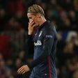 Torres protests Barcelona red card